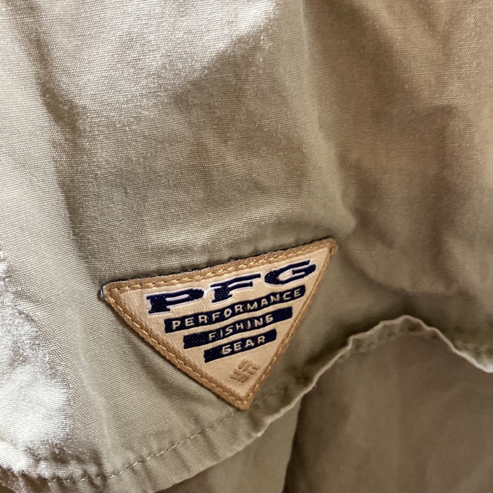 Columbia PFG green short sleeve button down - Picture 5 of 6